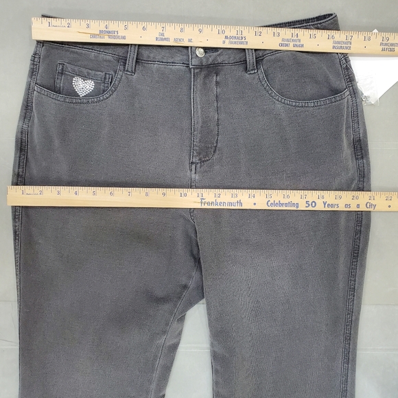 Quacker Factory Dream Jeans women's size 12 x 32L gray stretch bootcut high rise - Picture 6 of 13